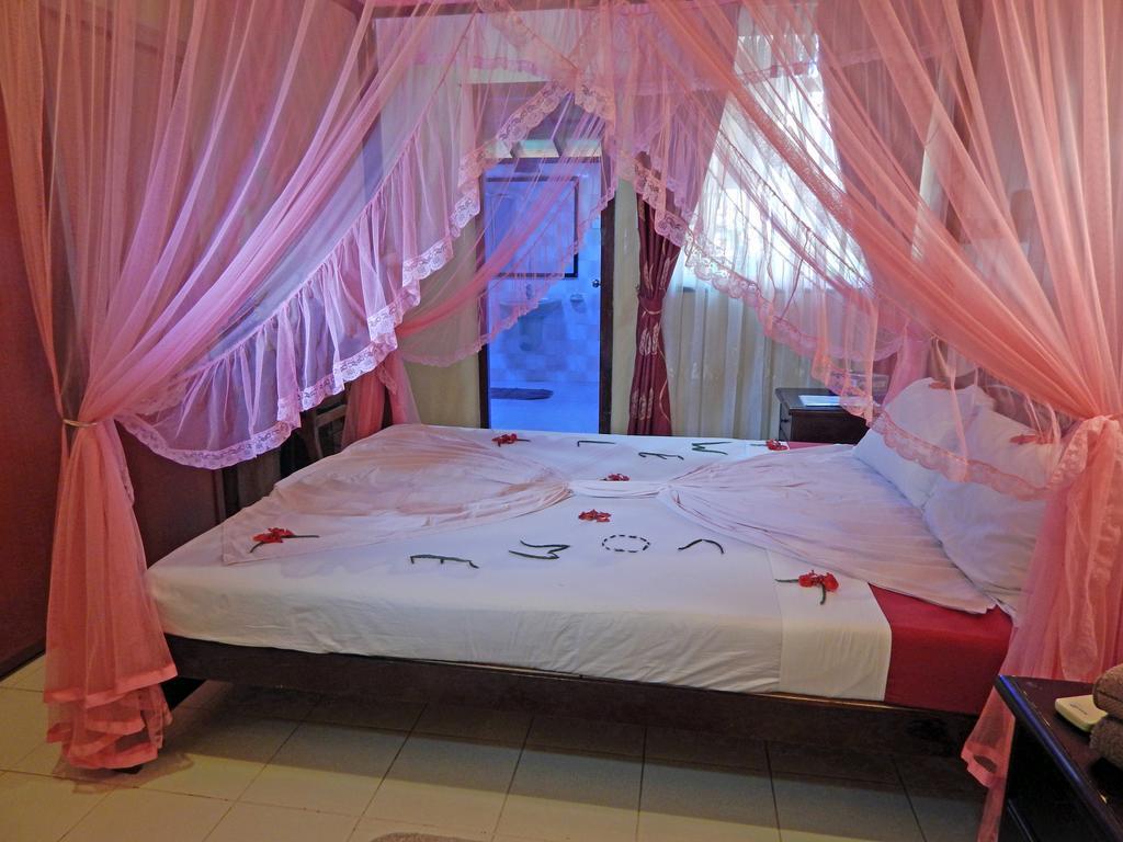 Rico Shadow Guest House & Restaurant فايكال الغرفة الصورة